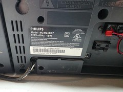 Philips MP3-CD Playback Wall Mountable MCM240/37 Micro Hi-Fi System Read