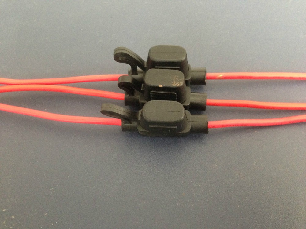 3 x Mini fuse holder with 16 gauge inline wire Weather proof design