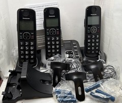 Panasonic KX-TGE633 DECT 6.0 Expandable Cordless Phone with Dig. Answering: 4B1