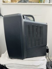 Samsul Box Tv- Model #Com3100. Work Greats, No Remote. Small Crack See Pictures!