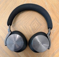 New Open Box Bang & Olufsen Beoplay H95 Wireless Over Ear Headphones Black