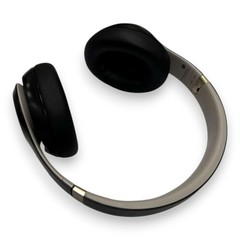 Beats Studio Pro Wireless Bluetooth Noise Cancelling Headphones Black/Gold