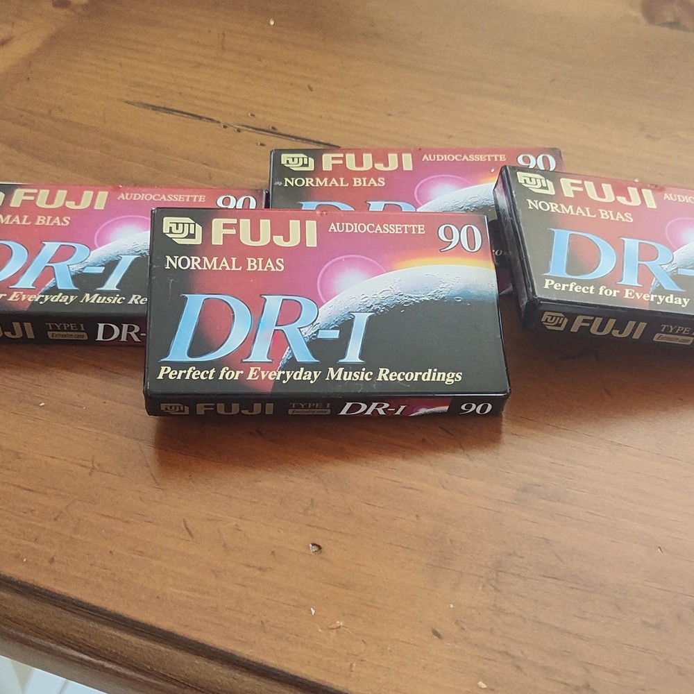 Fuji DR-I Cassette Tape 90 min Recordable Long-run Storage Extralism Case