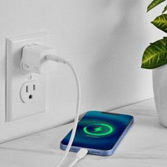 Insignia 20W USB-C Fast Charger for iPhone 16/15/14/13/12 Samsung LG Pixel mot