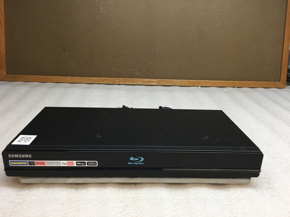 Samsung BD-P1600 HDMI Wi-Fi Blu-Ray Disk Player w/o Remote Control
