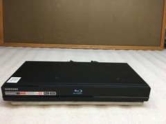 Samsung BD-P1600 HDMI Wi-Fi Blu-Ray Disk Player w/o Remote Control