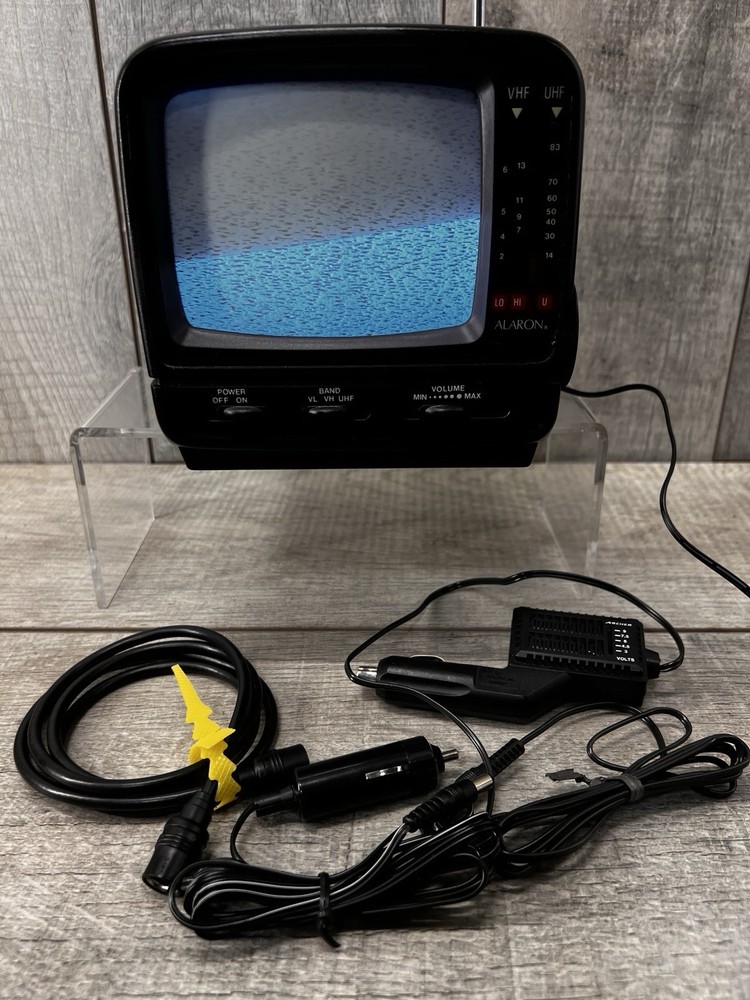 Black & White Alaron 5″ Portable Mini TV TV-630 RWA Rechargeable Am/FM RADIO