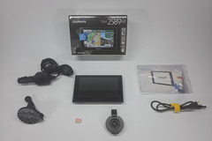 Garmin Nuvi 2589LMT GPS Navigator Bluetooth w/Lifetime Maps and Traffic
