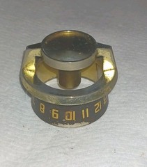VINTAGE UHF CHANNEL CONTROL KNOB FOR TV TELEVISION SETS METAL,PLASTIC UNKNOWN
