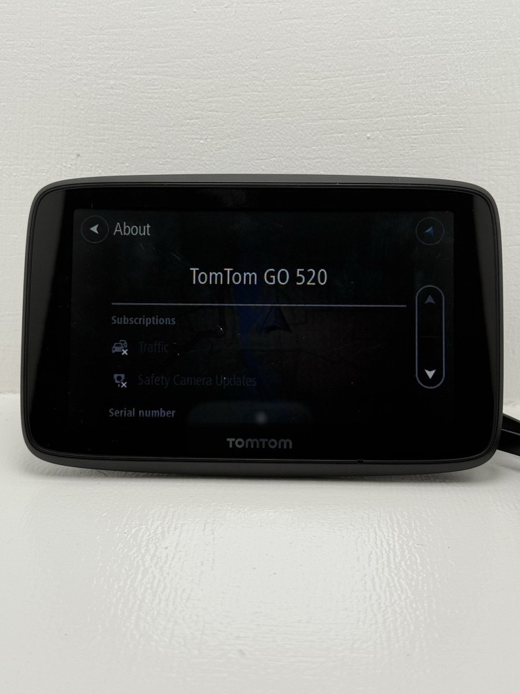 TomTom Go 520 5′ GPS Navigation Device with RealTime Traffic, World Maps, WIFI