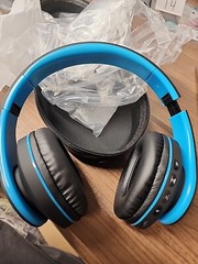 ZIHNIO Bluetooth Wireless Headphones with Microphone Black/Blue WH-816