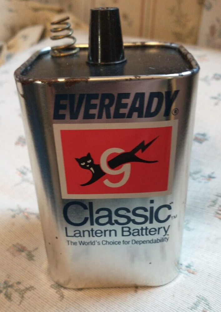 Vintage Eveready Classic Lantern Battery 6 Volts No. 509 UPC error 039800012487
