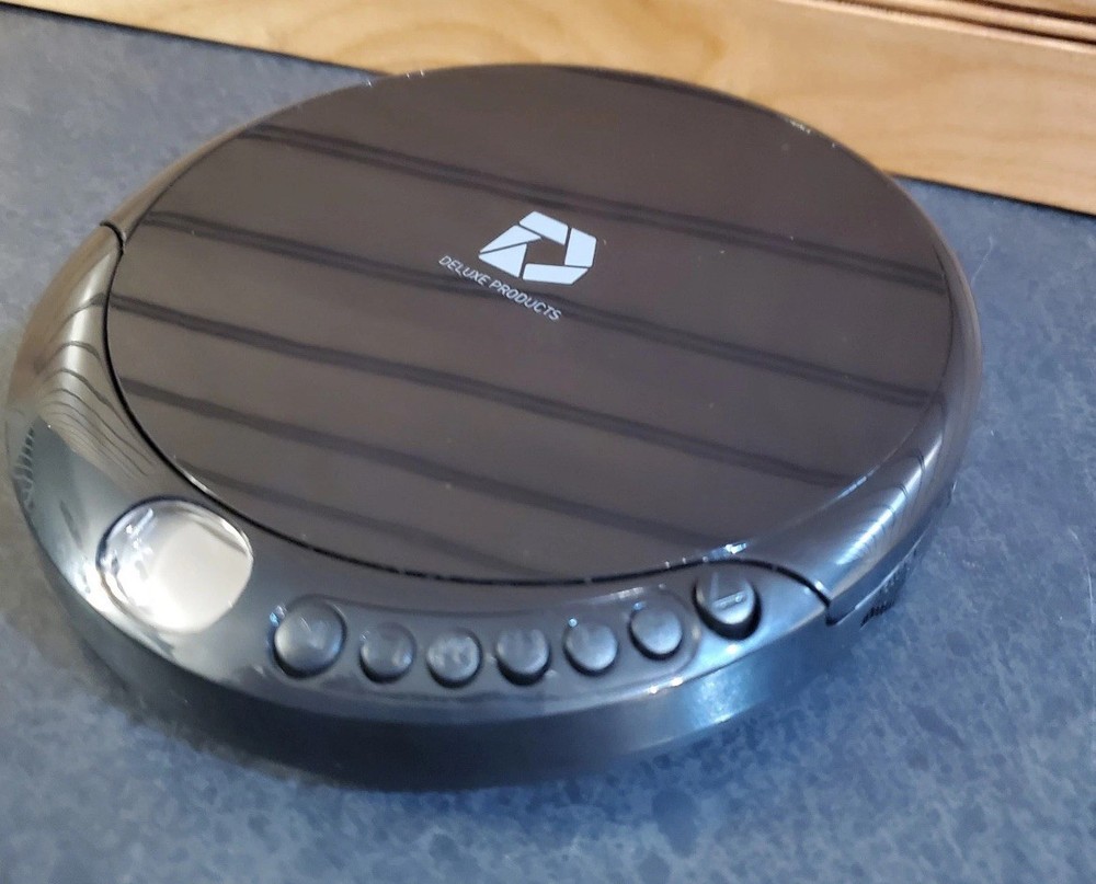 Deluxe Products DP-PCD-001 Portable CD Player – Black Tested- Works Open Box