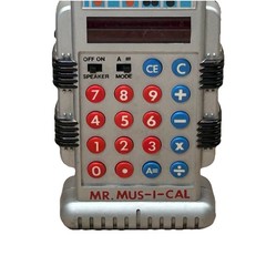 Mr. Mus-I-Cal White Vintage Calculator Robot Toy Hong Kong Model 560 Tested