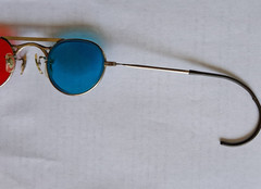 Vintage Anaglyph 3D Glasses Red And Blue Glasses with 2 Clip Ons Lot