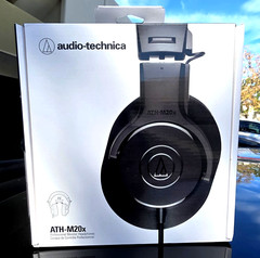 Audio-Technica ATH-M20x Closed-back Monitoring Headphones New sealed