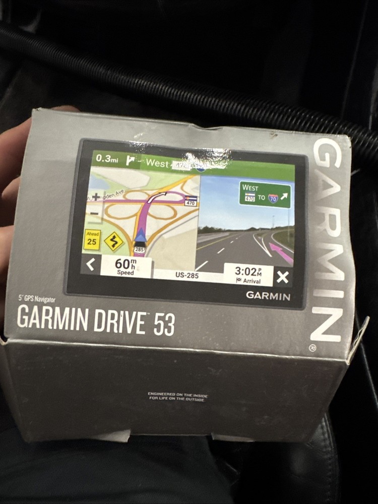 Garmin 010-02858-00 Drive 53 GPS Navigator Touchscreen Hard Case Bundle