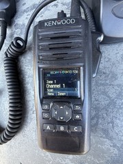 Kenwood NX-5300-K3 UHF 450-520 MHz 5W Digital FM Analog Portable Radio KMC42WD