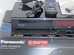 Panasonic DMR-UBS90 UHD 4K Blu-ray Recorder / 2TB HDD, original packaging,…