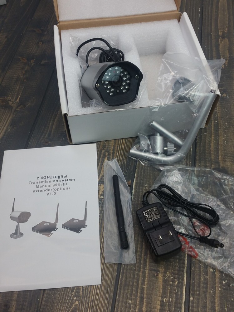 NEW – Super Circuits Digital 2.4 Ghz Camera with Mounting Hardware Model MVL24CM