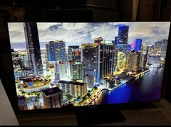 Samsung 65″ Slim 3D Smart TV Bundle | UN65F7100 | 4 New 3D Glasses | Rare Find