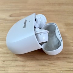 Bose QuietComfort Ultra True Wireless Noise Cancelling Earbuds – White Smoke