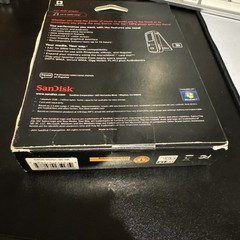 SANDISK Sansa Clip Zip 4GB MP3 Player – Jumpstart Red – Factory Sealed!
