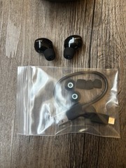 Sony WF-1000XM5 true wireless earbuds in excellent / mint condition