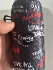 Hard Rock Cafe Wireless Bluetooth Portable Black Mesh Speaker In New Condition .