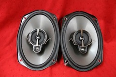 Pioneer TS-G690 6″ x 9″ 3-way 400W Max **Includes 2 Speakers ONLY** Light Use U3