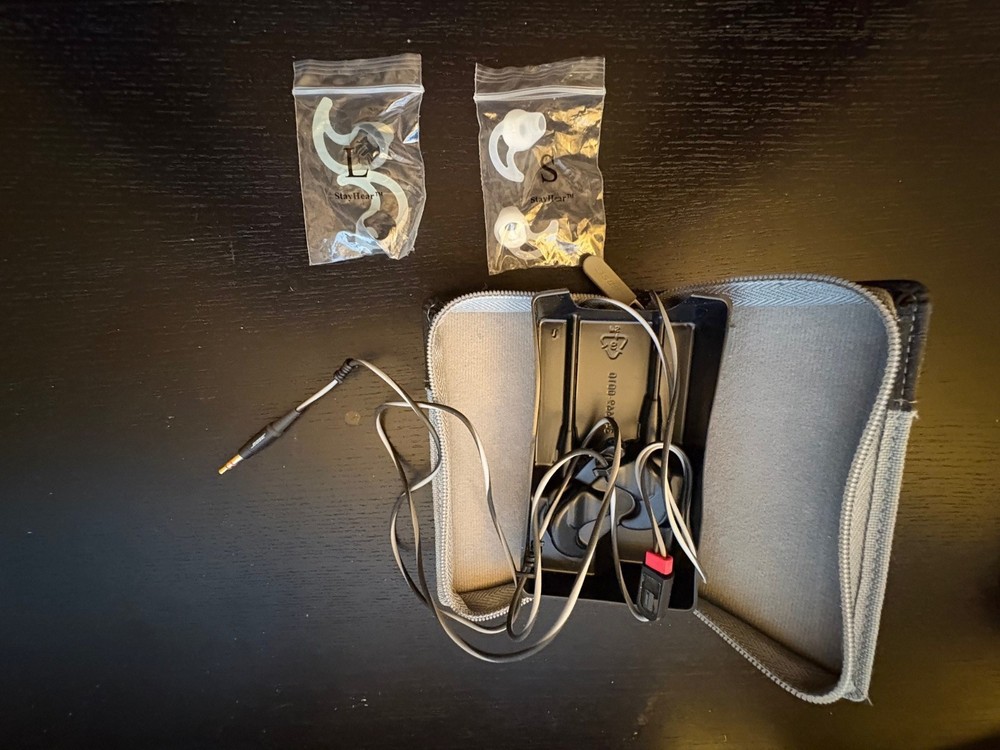 Bose Soundtrue 715593-0010 Tested And Working! Black/grey With Pouch And Extras