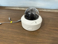 Luma Surveillance LUM-710-DOM-AH-WH Outdoor Camera With IR and Heater Lot Of 2