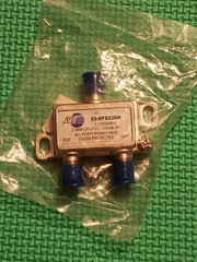 25-HFS22DN Signal Vision 2 Way Splitter RFI 5-2300MHz with power pass.