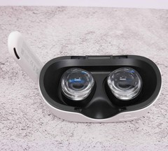 Meta Quest 3S 128GB VR Headset BROKEN