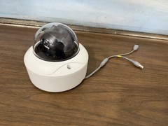 Luma Surveillance LUM-710-DOM-AH-WH Outdoor Camera With IR and Heater Lot Of 2