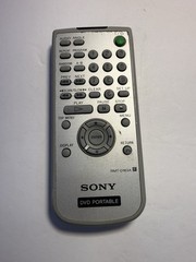 Sony DVP-FX700 Portable CD/DVD Player 7″ LCD Silver Bundle Remote Working