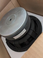 Single Usher 7″ Carbon Fiber Speaker 8945p