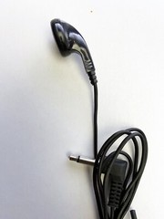 Lot of 25 Black 3.5mm MONO Earbuds