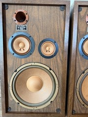 VINTAGE Pioneer Sonic Bass Reflector Speaker. 23x13x10 Read Description