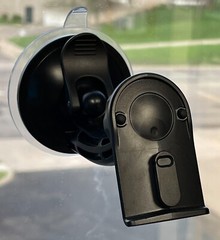 NEW GENUINE Magellan Roadmate 2035 2036 GPS Window Mount Holder windshield car