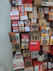 HUGE Lot of 300+ Vintage Various Brands Radio/TV Vacuum Tubes