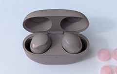 Sony WF-1000XM5 True Wireless Noise Cancelling Earbuds WF1000XM5 – Smoky Pink #E