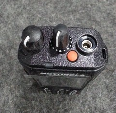MOTOROLA AAH06RDN9RA1AN Two Way Portable Radio R7 403-527MHz