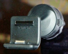 GENUINE TomTom GO 2535TM Window Suction ACTIVE MOUNT car 1535 2405M 2435TM 2505M