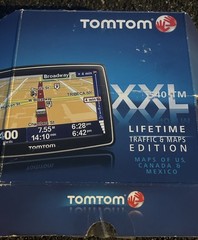 TomTom 540-TM XXL 5″ Widescreen GPS Lifetime Traffic North America Untested