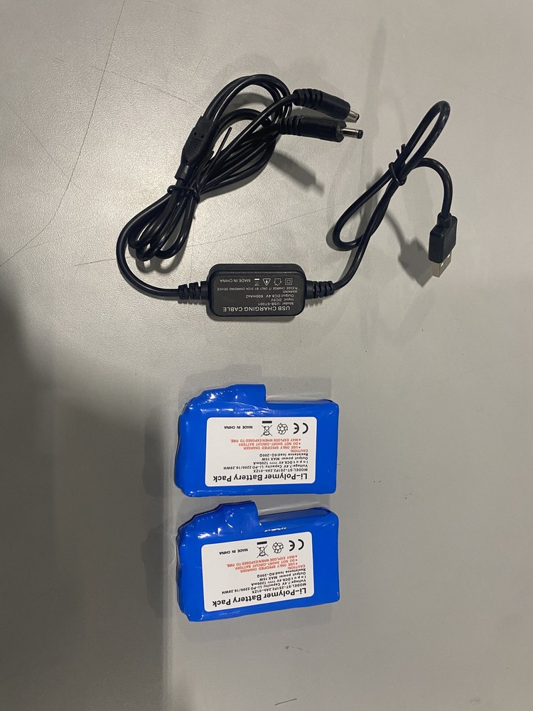 GENERIC LI-POLYMER BATTERY PACK AND CHARGER, 7.4V/ LI-PO 2200/16.28WH (2 PACK)