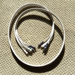 Steren 6ft/2M White 5-RCA Component Audio/Video Cable