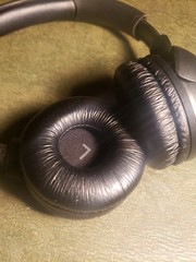 JBL Tune 510BT Wireless Bluetooth Headphones Mic Foldable Black Works Good