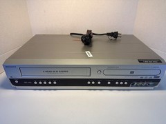 Magnavox MWR20V6 DVD Recorder VCR Combo DVD works VHS Doesn’t