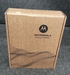 MOTOROLA AAH06RDN9RA1AN Two Way Portable Radio R7 403-527MHz